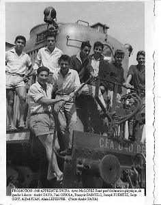 ECOLE DES APPRENTIS SNCFA D ORAN 1960 SUR LA MACHINE